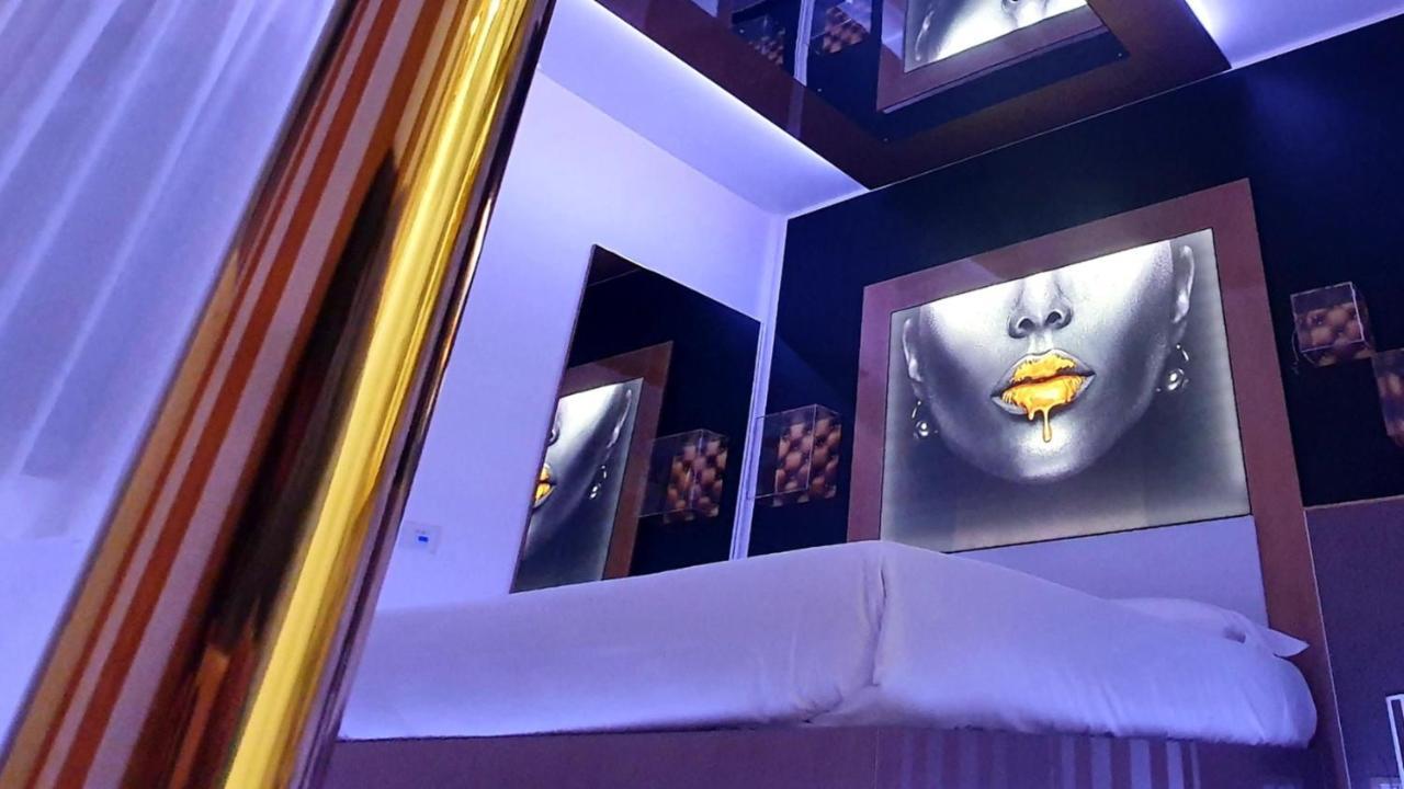 C Rooms - Love Motel Monza Cinisello Balsamo Exterior foto